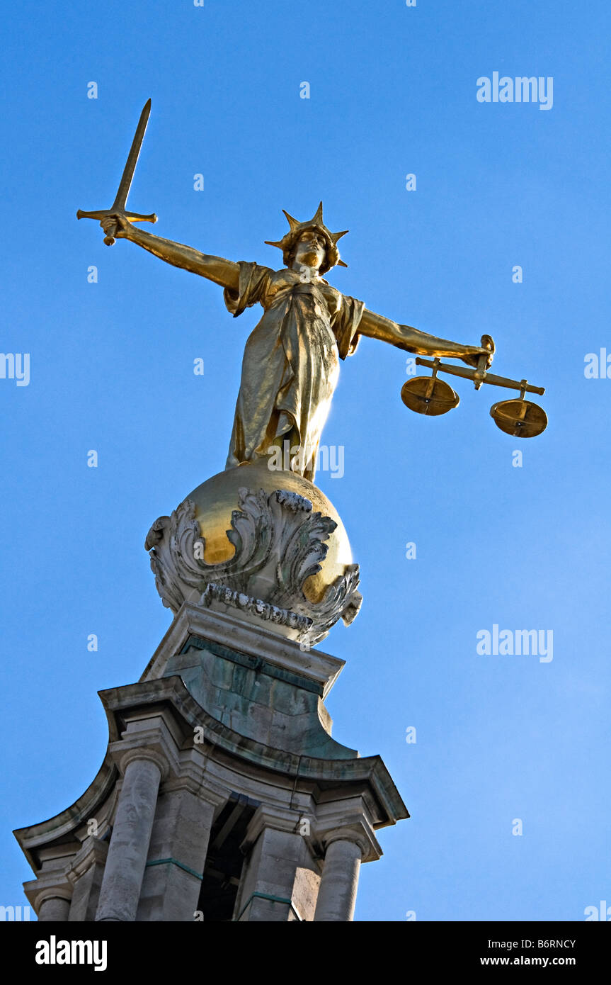 Lady justice old bailey hi-res stock photography and images - Alamy