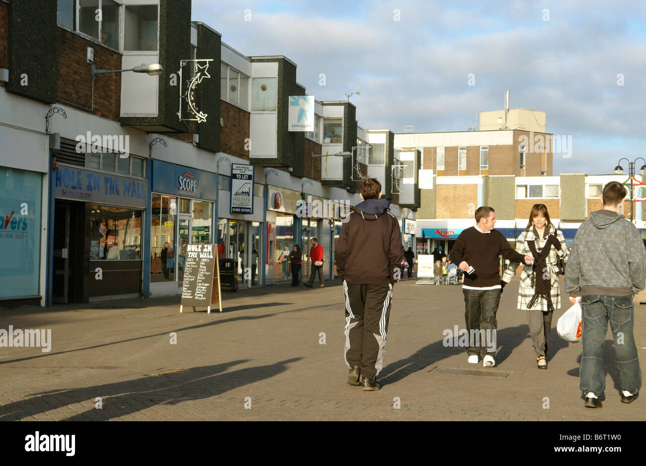 Nuneaton shops town centre hires stock photography and images Alamy