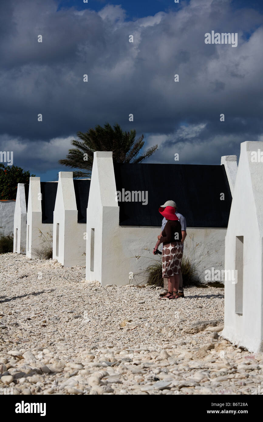 Slave huts hires stock photography and images Alamy