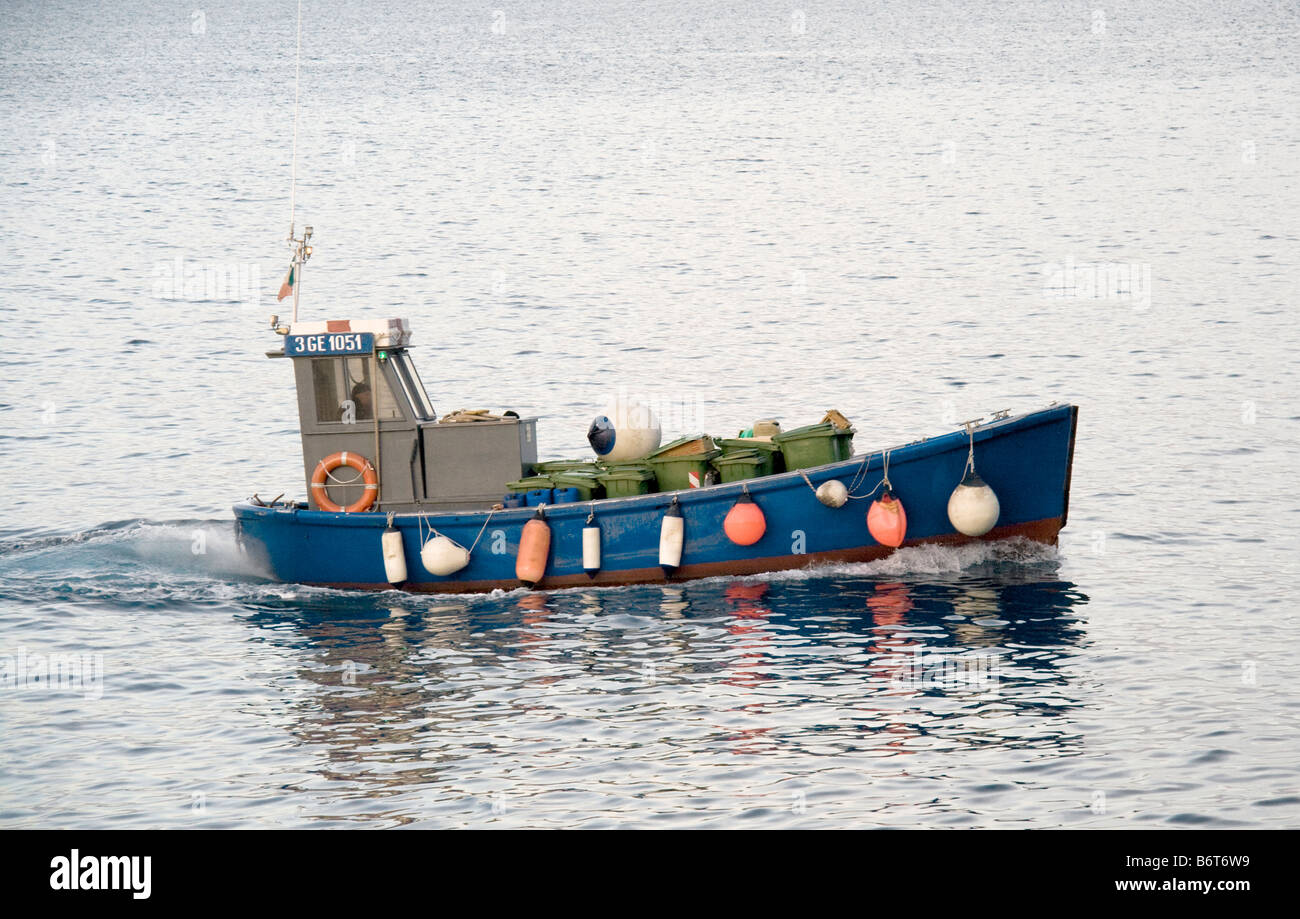 Ocean boarding vessel hires stock photography and images Alamy