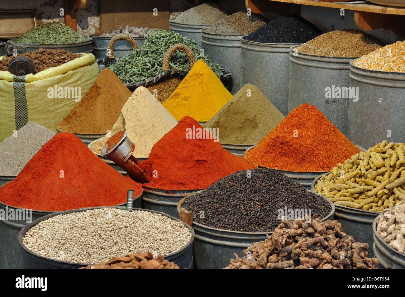 Spices for sale in the Medina of Fes, Morocco Stock Photo