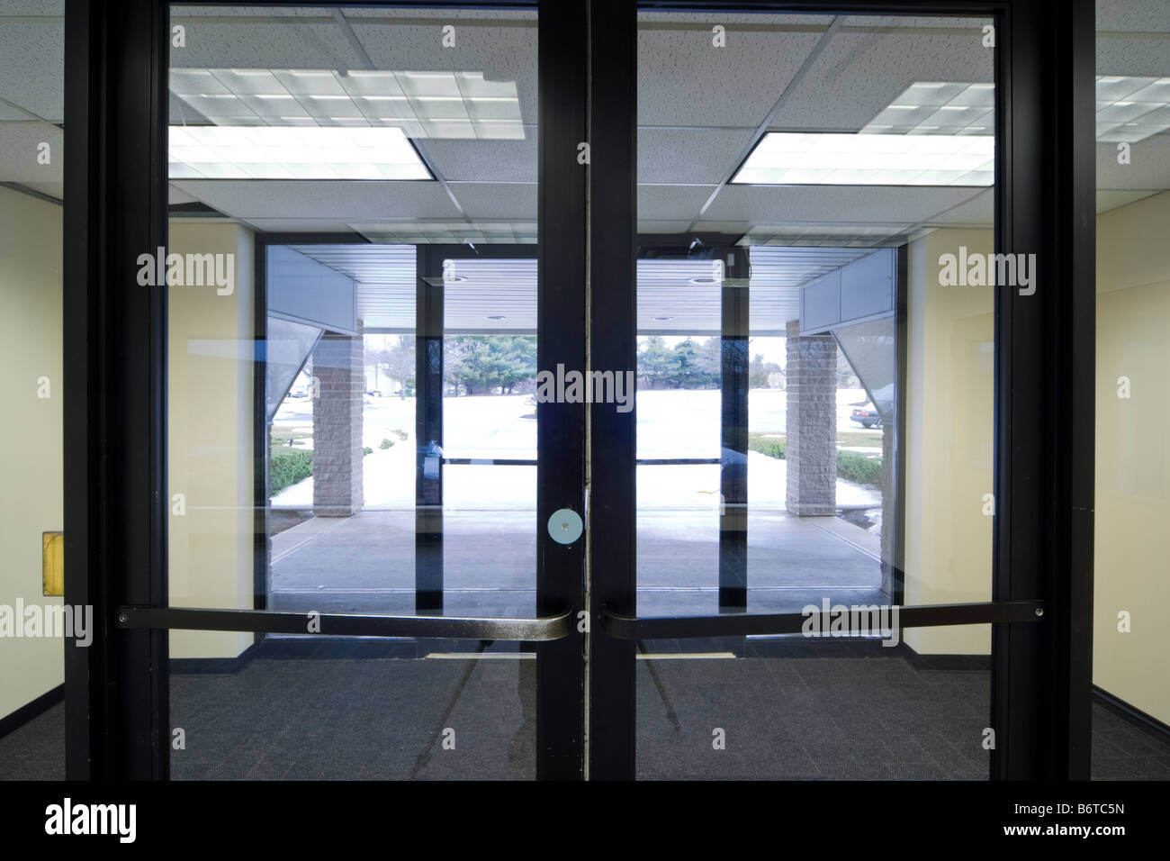 Lobby doors in an office building Stock Photo Alamy