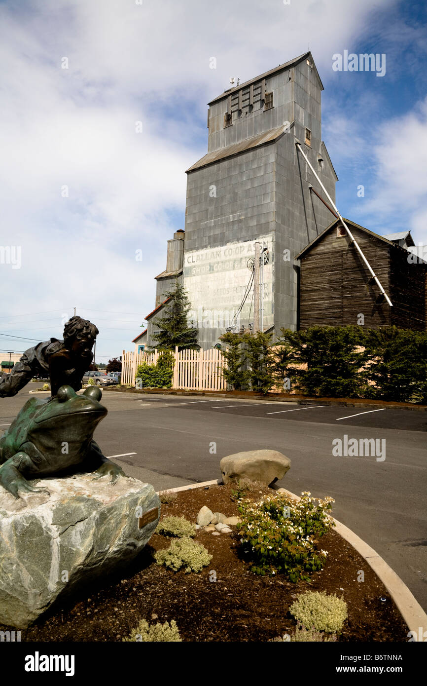 The Clallam Coop grain elevator Sequim, Washington, USA Stock Photo