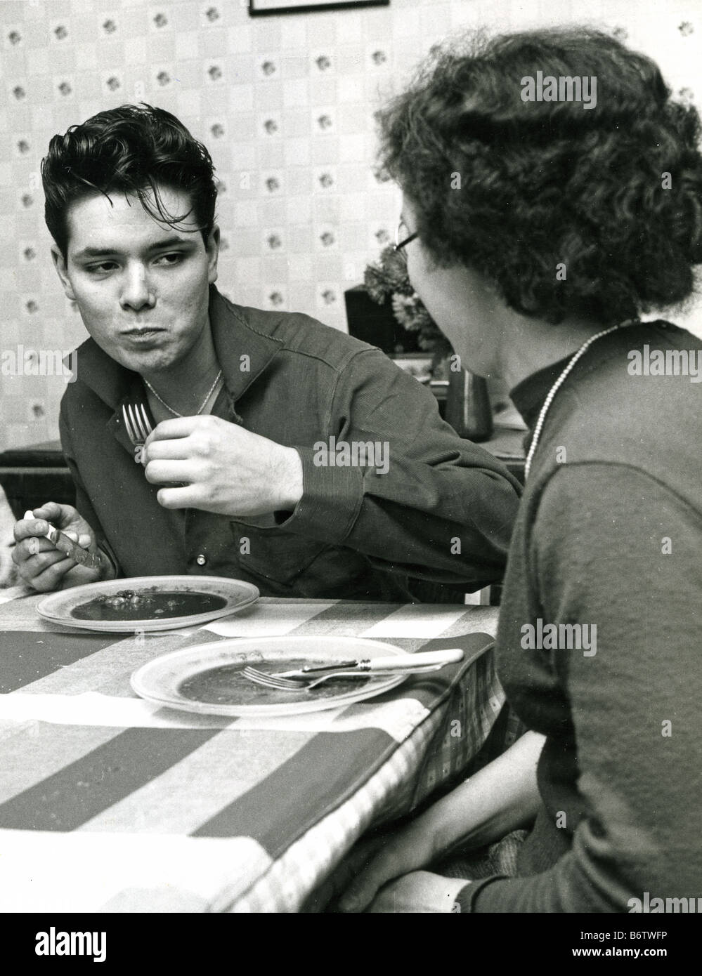 CLIFF RICHARD UK pop singer with his mother Dorothy at their Ealing Council home in 1959 Stock Photo