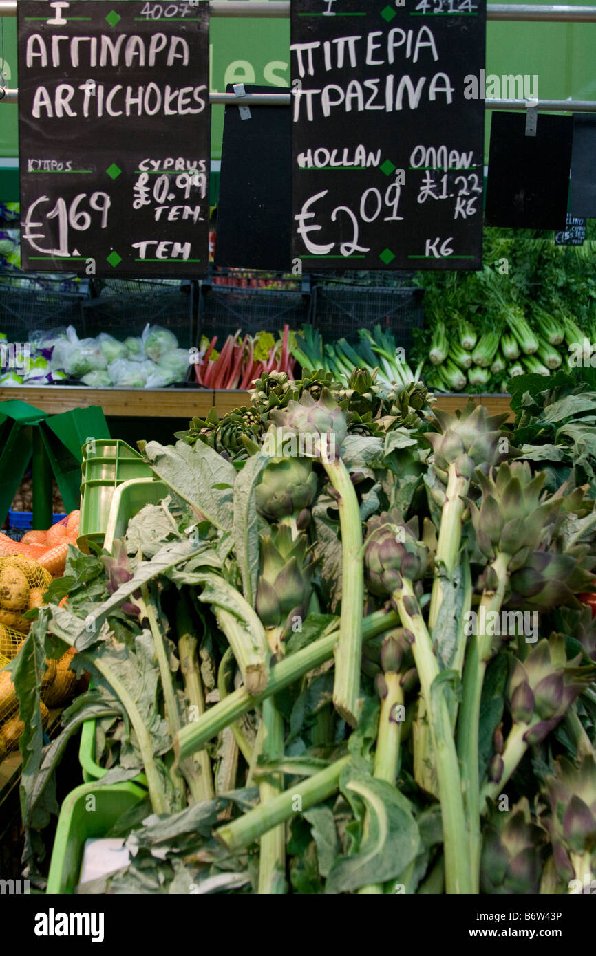 Foreign Supermarkets Euro pricing of fruit and vegetables in Cyprus