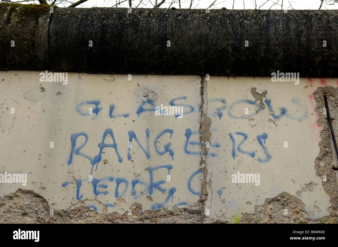 berlin wall glasgow rangers graffiti germany deutschland scottish football team Stock Photo