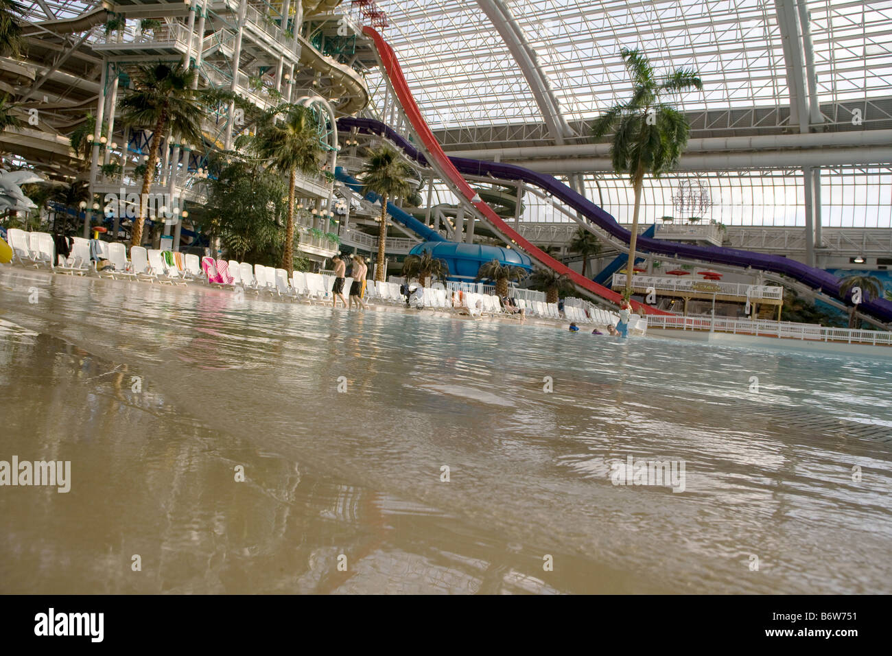 Page 3 Edmonton Mall High Resolution Stock Photography And Images Alamy Page 3 Edmonton Mall High Resolution Stock Photography And Images Alamy