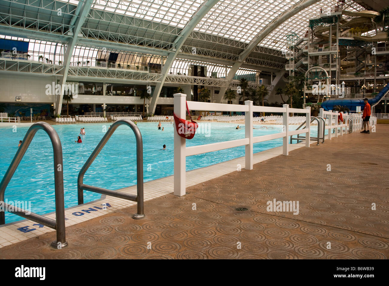 Page 3 West Edmonton Mall High Resolution Stock Photography And Images Alamy