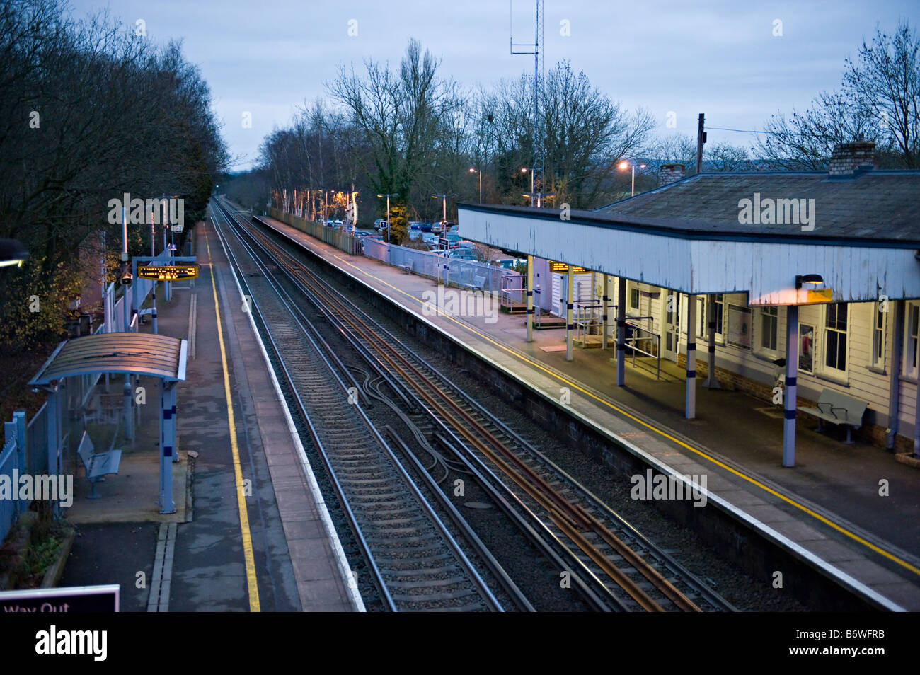 Hildenborough Railway Station, Kent, UK at dusk Stock Photo Alamy