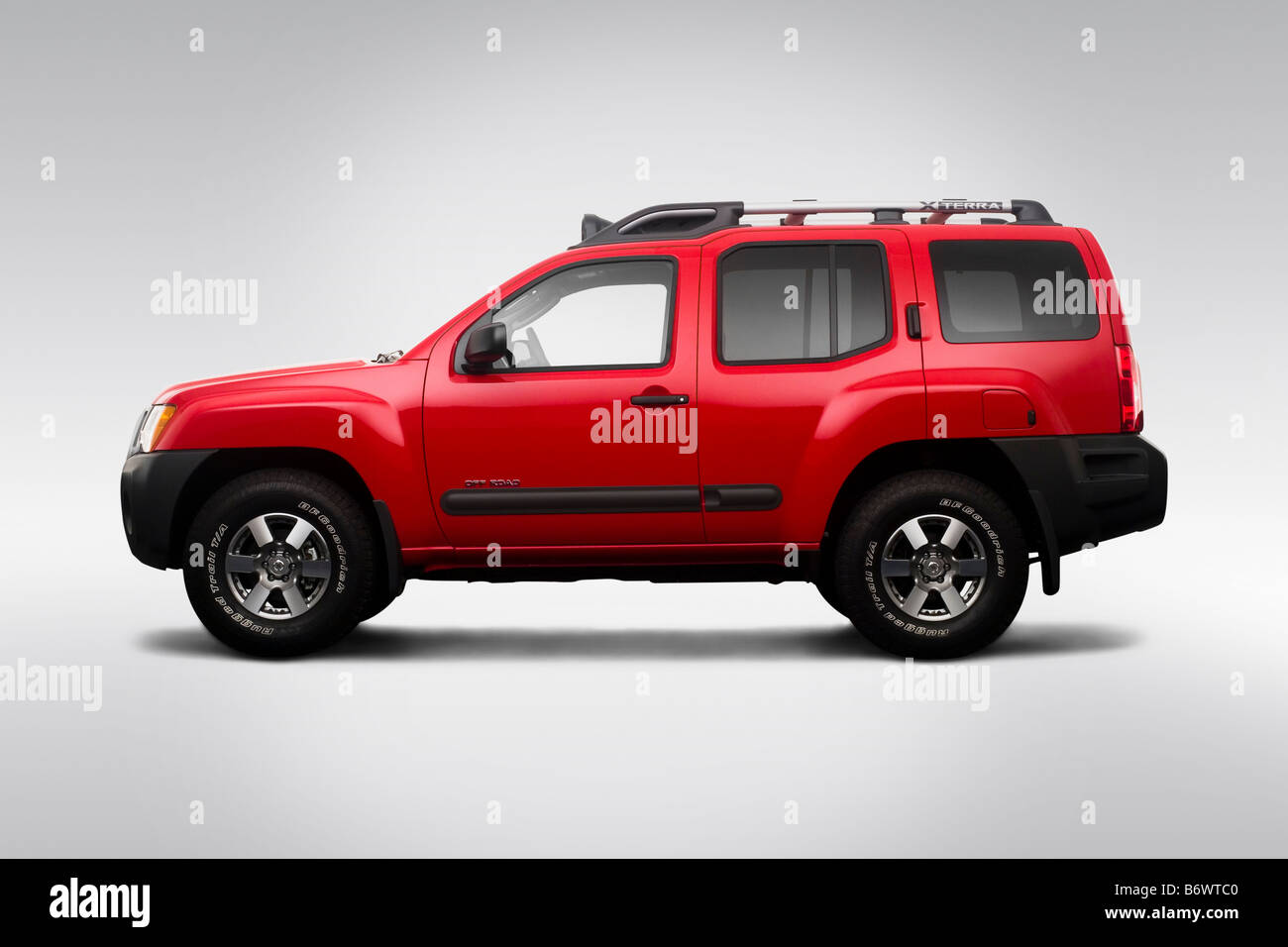 2009 Red - Drivers Side Profile Photo - Alamy
