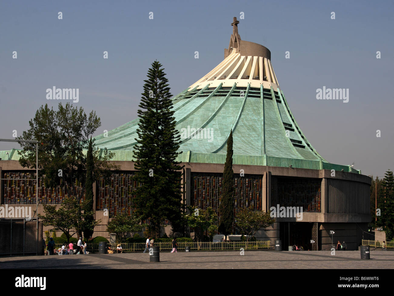 What Happens If You Visit The Basilica? The Historia De La Virgen De Guadalupe Explained. - f7dogkh