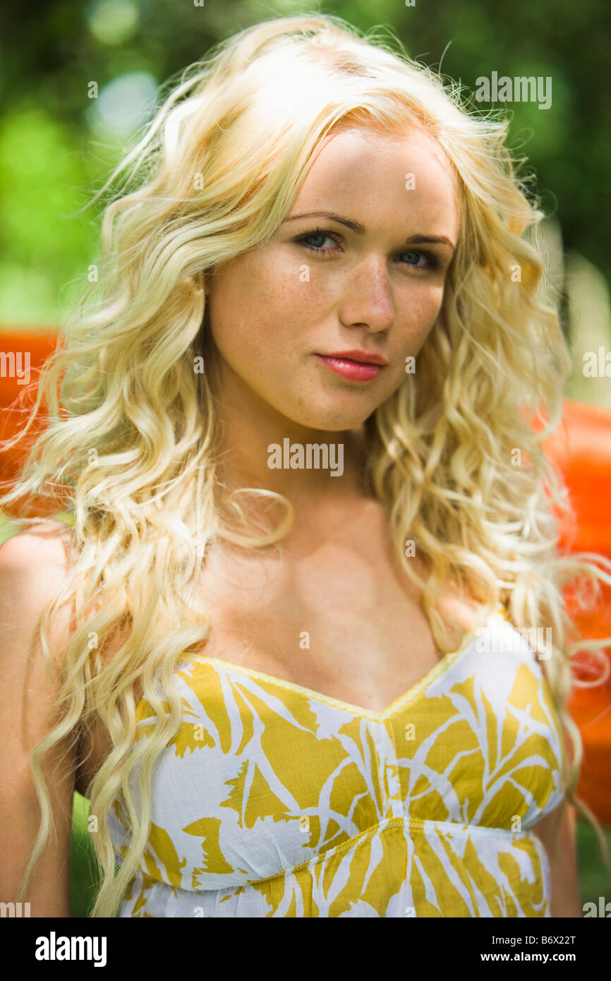 Portrait of a young woman Stock Photo - Alamy