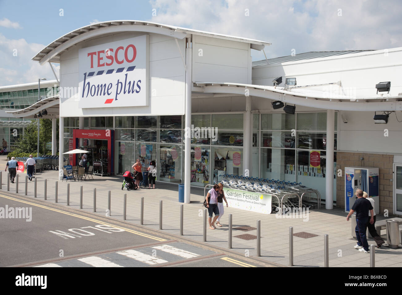 shopping park telford hires stock photography and images Alamy