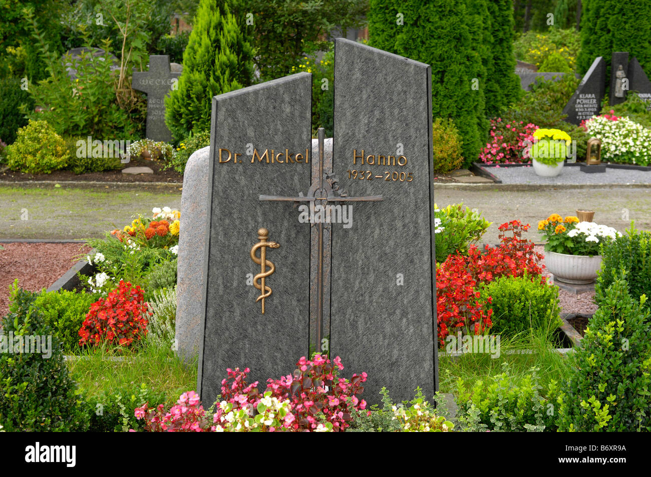 friedhof sennelager cemetery graveyard headstone death mortality tribute burial memorial germany deutschland Stock Photo