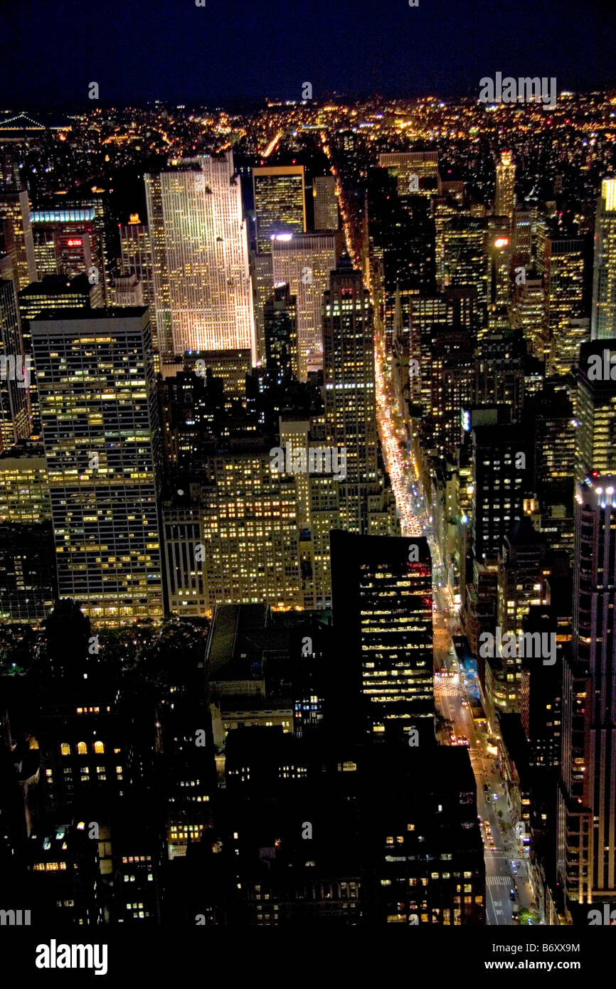 Manhattan at night hi-res stock photography and images - Alamy