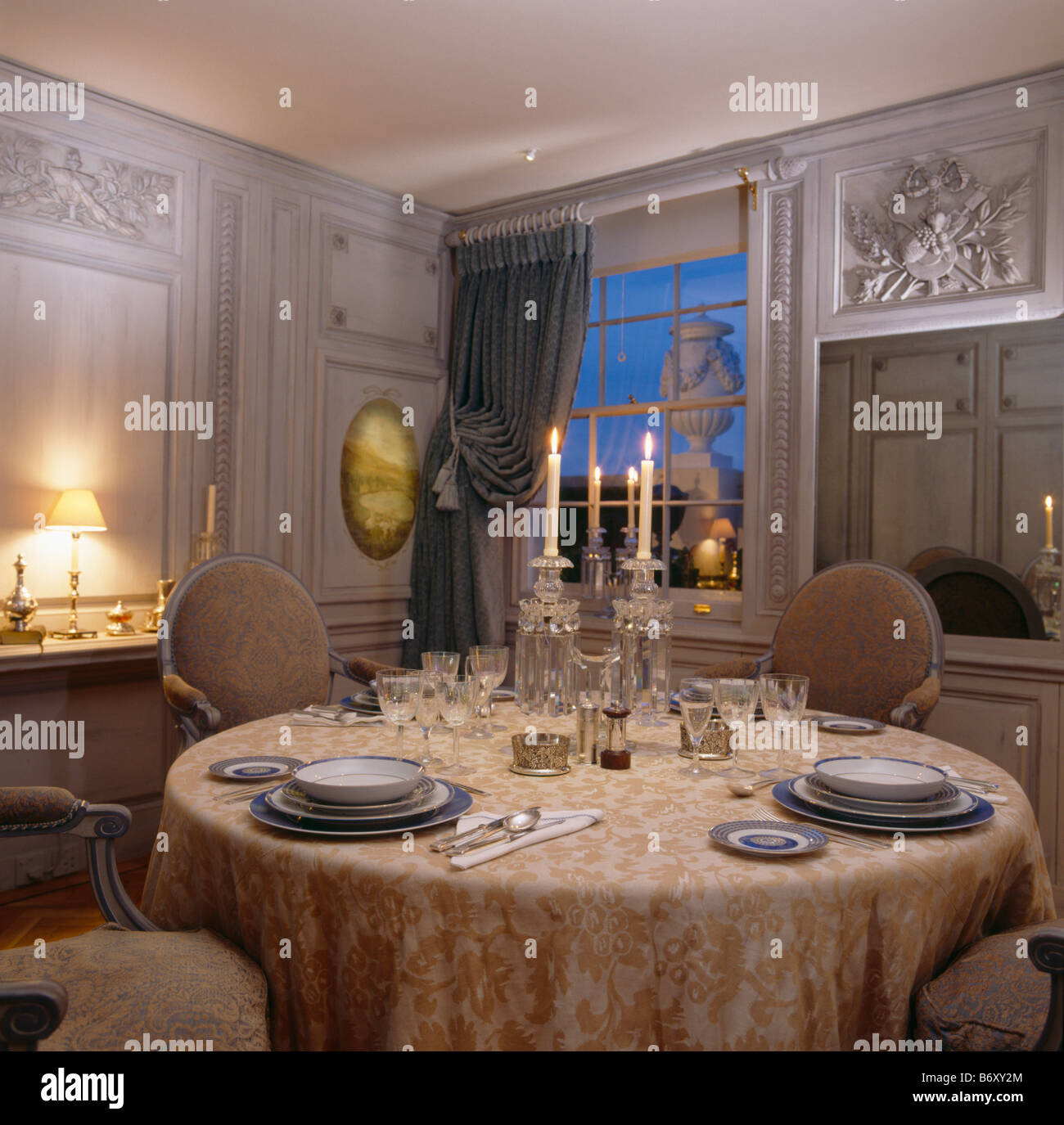 Candelabra on dining table set hires stock photography and images Alamy