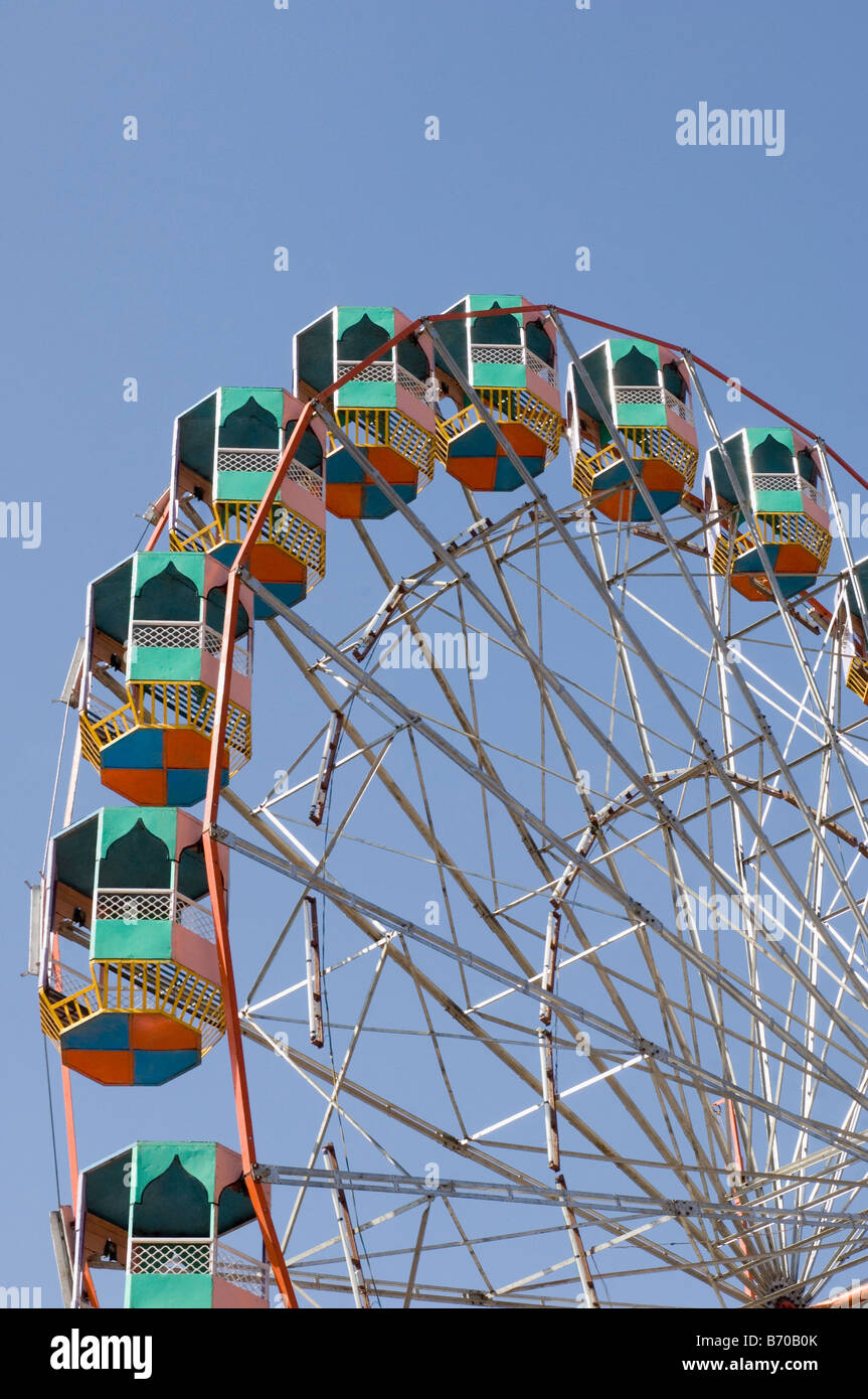 Amusement park ferries wheel hi-res stock photography and images - Alamy
