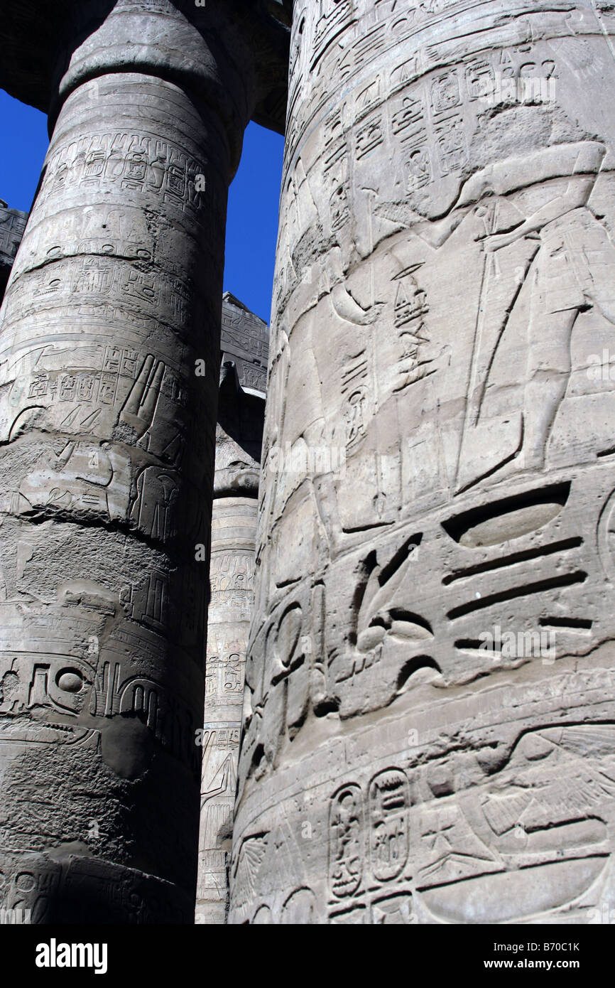 Egypt luxor temple of karnak statue of ramses ii hi-res stock ...