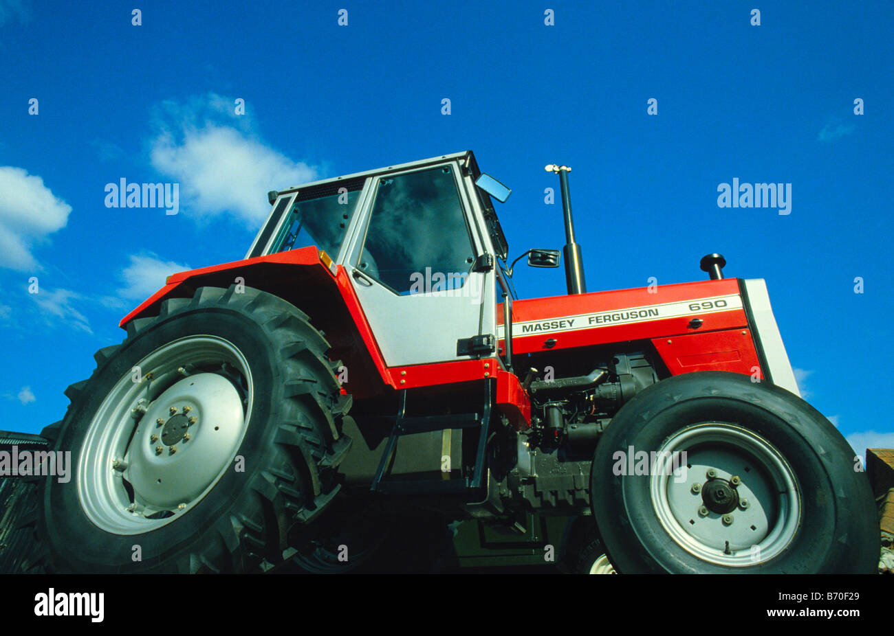 Mf 690 Massey ferguson 690 hi-res stock photography and images - Alamy