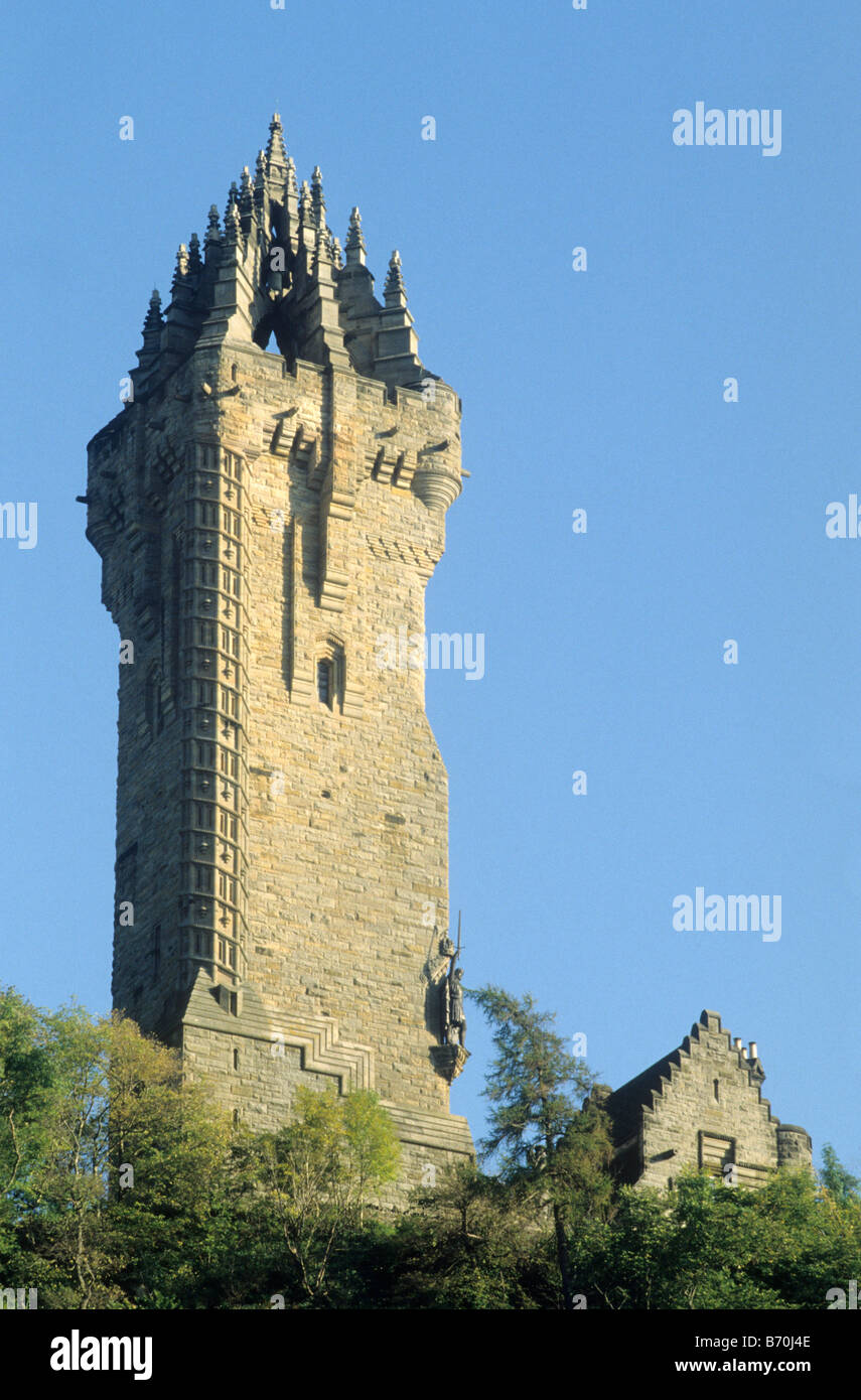 William Wallace Monument stone tower Stirling Scotland UK Scottish folk hero legend medieval monarch Stock Photo