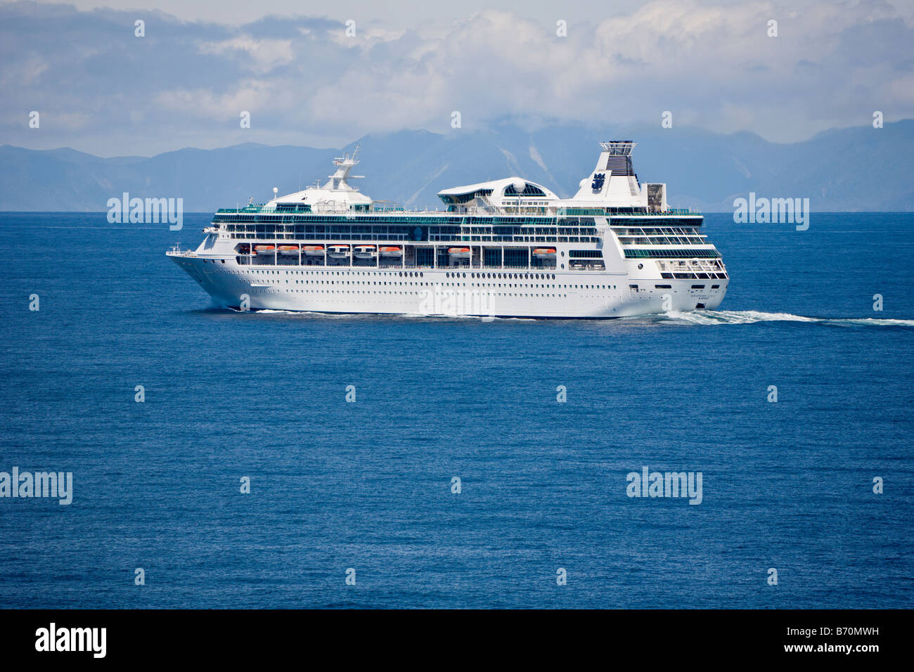 Cruise ship sailing the Inside Passage from Seattle to Alaska Stock Photo