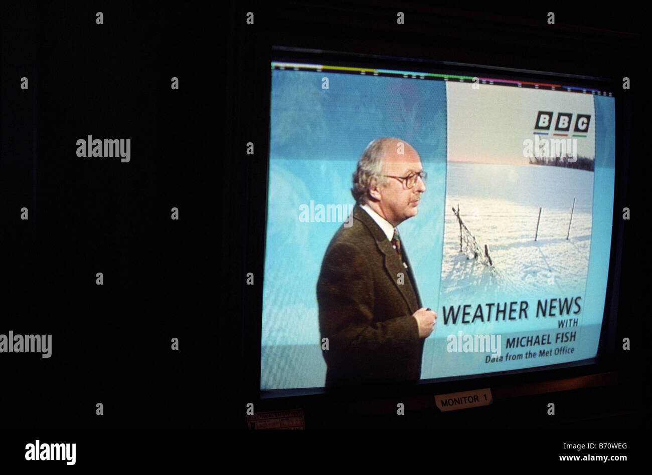 Weather Forecaster Michael Fish presenting the weather forecast on BBC TV Stock Photo