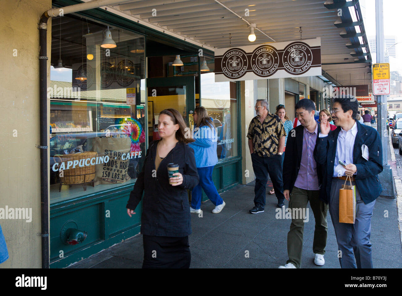 Original starbucks seattle hires stock photography and images Alamy