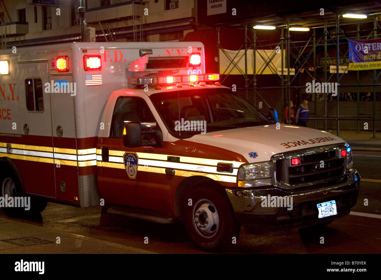 Ambulance lights at night hires stock photography and images Alamy