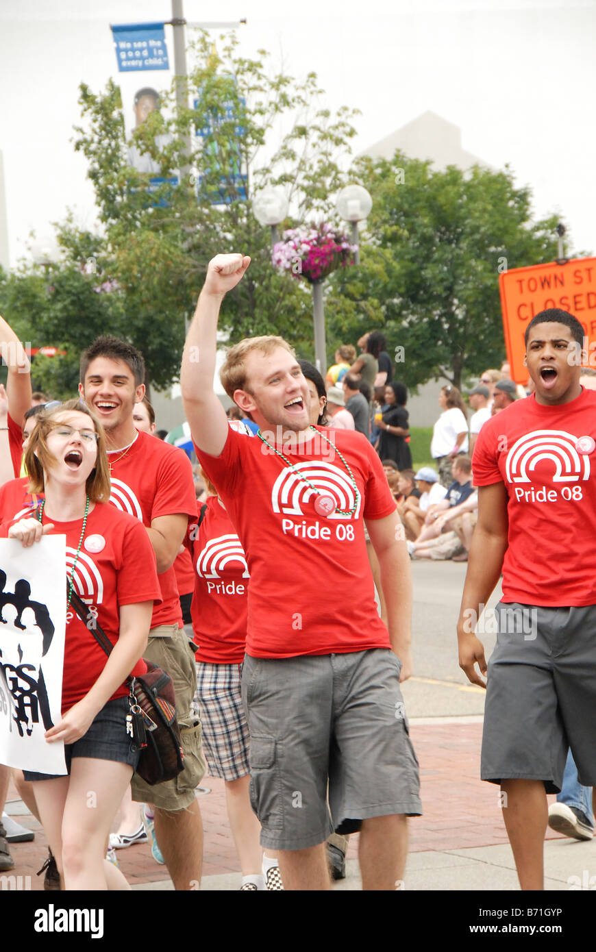 marchers-wearing-red-pride-08-t-shirts-in-gay-pride-parade-columbus-B71GYP.jpg