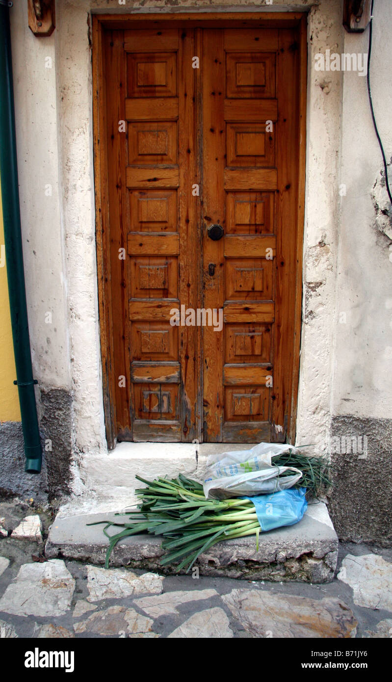 Paneled wooden door hi-res stock photography and images - Alamy