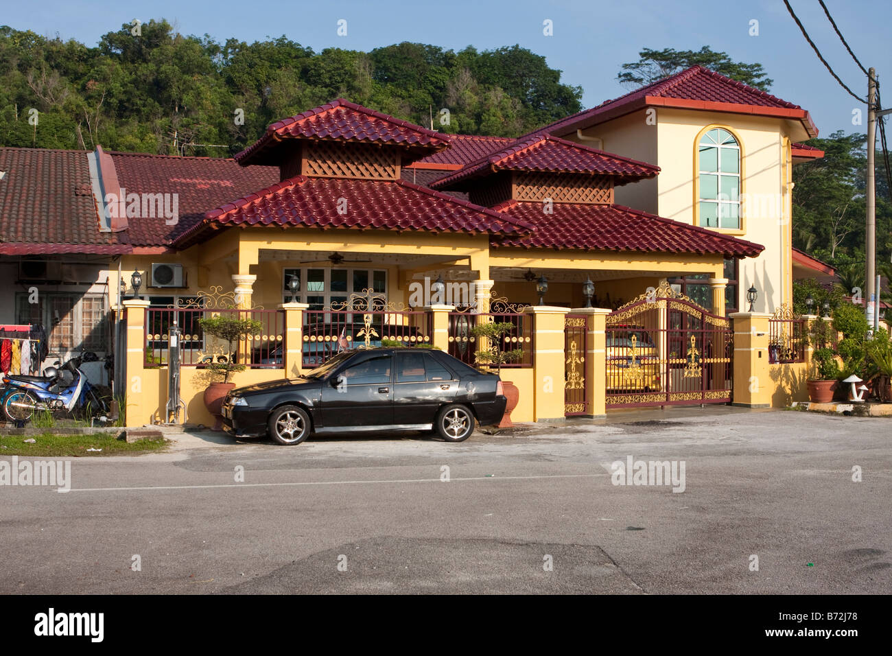 Malaysian house hi-res stock photography and images - Alamy