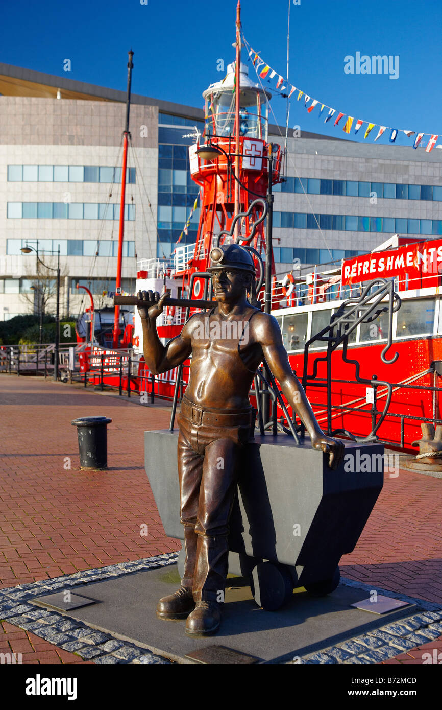 Statue of Welsh Miner (From PIt to Port) by the Sculpture John Clinch in Cardiff Bay, Cardiff
