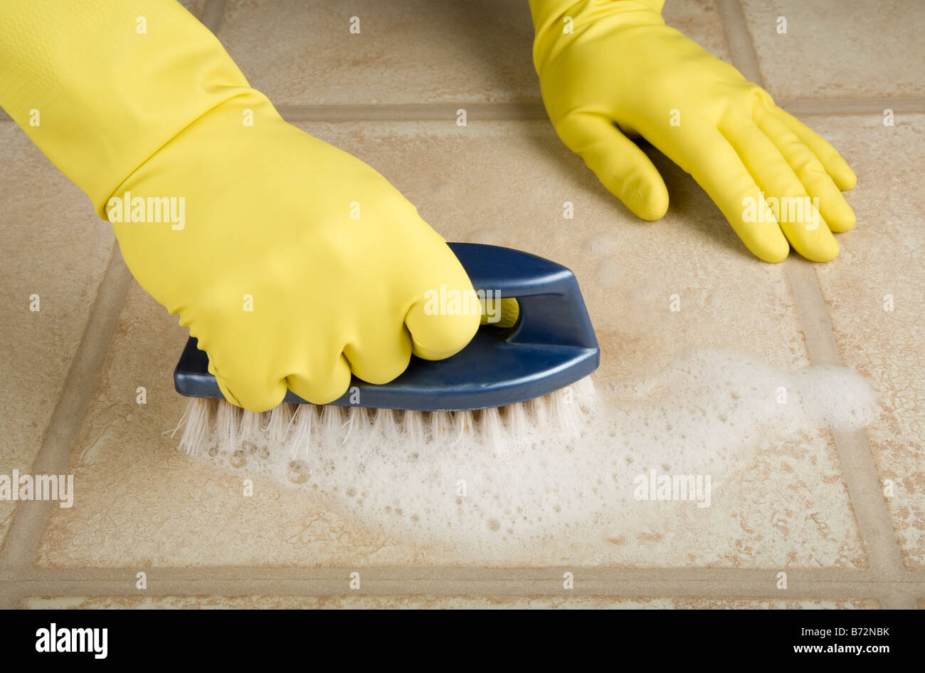 Scrubbing floor hires stock photography and images Alamy