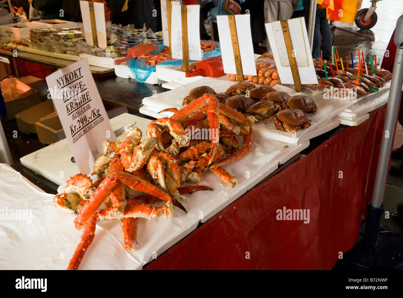 Crabs and crab legs on sale at Fish Market in Bergen Stock Photo Alamy