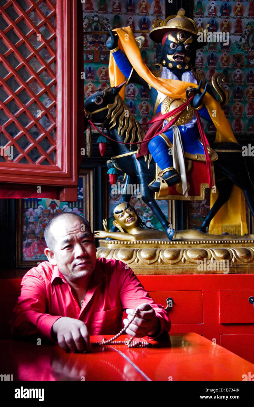 China monk hi-res stock photography and images - Alamy