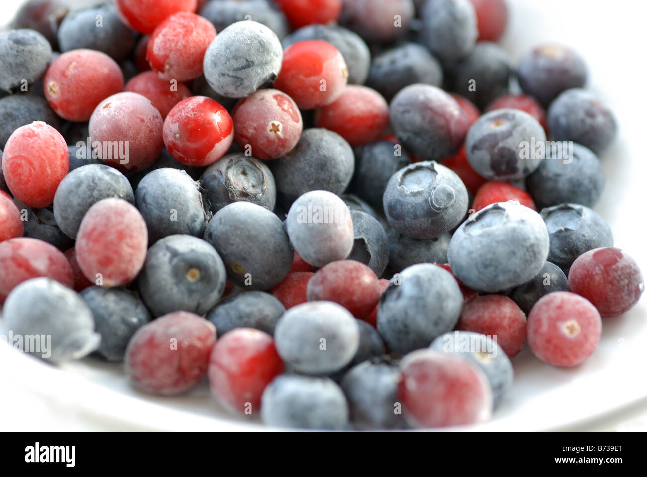 Frozen Blueberries & cranberries Stock Photo Alamy