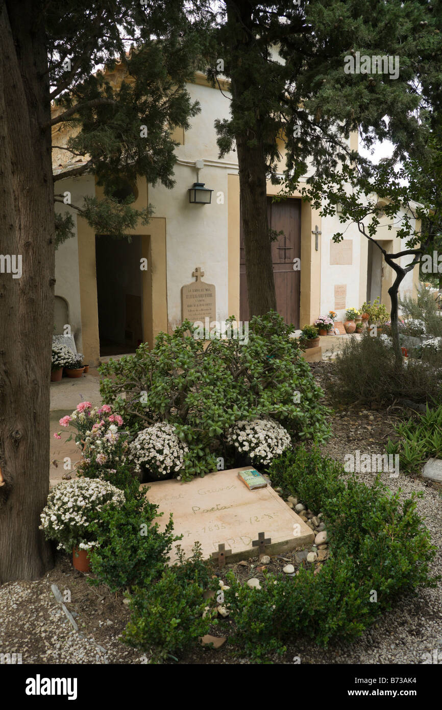 Robert Graves Stock Photos & Robert Graves Stock Images Alamy