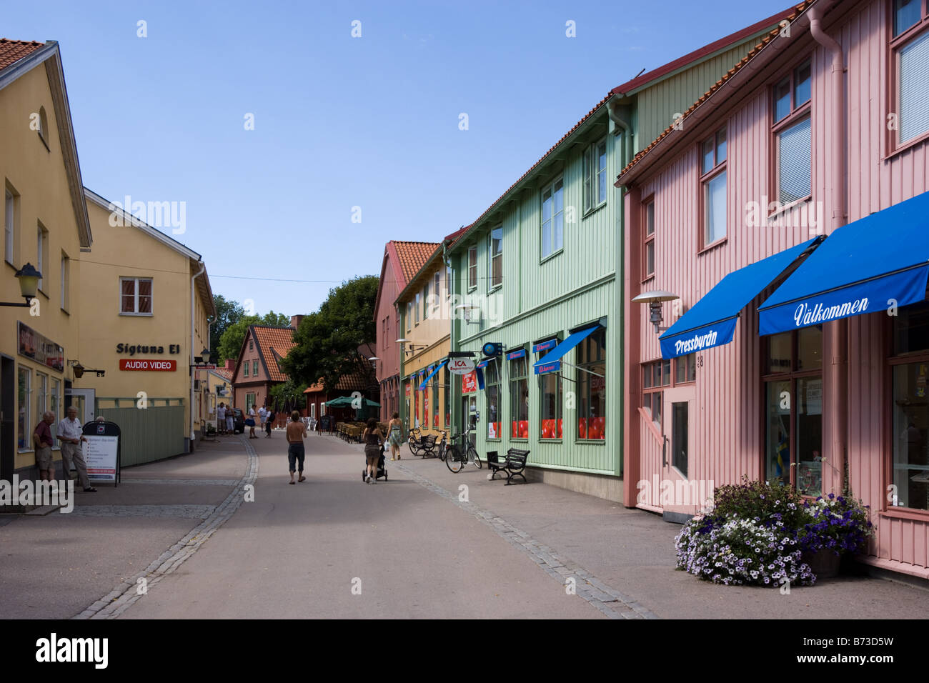 Main street (Stora Gatan) in Sigtuna, Sweden Stock Photo