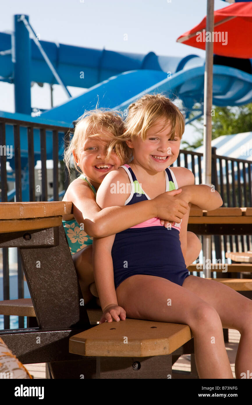 Little girls in swimsuits hi-res stock photography and images - Alamy