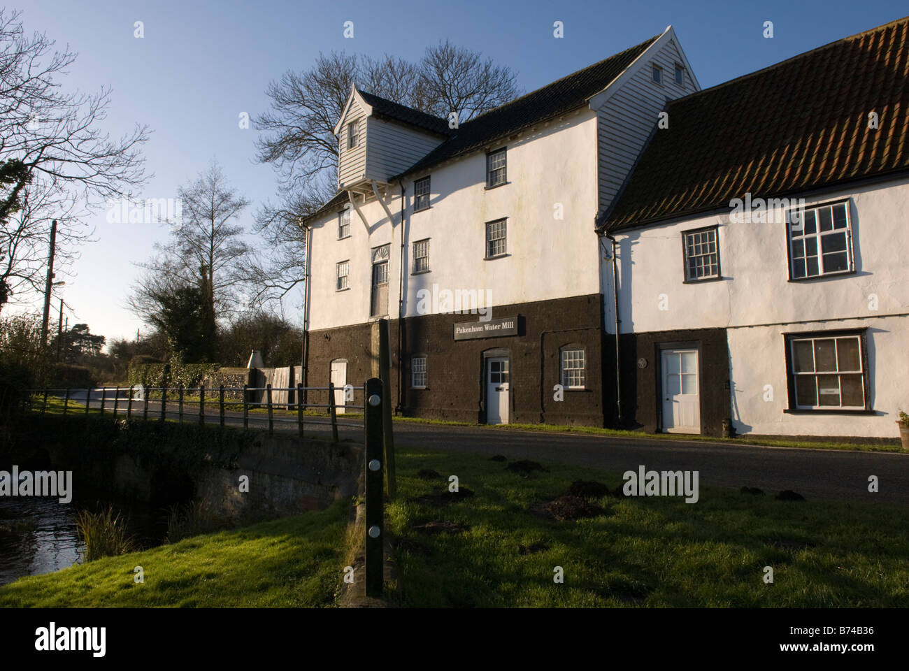 Pakenham water mill hires stock photography and images Alamy