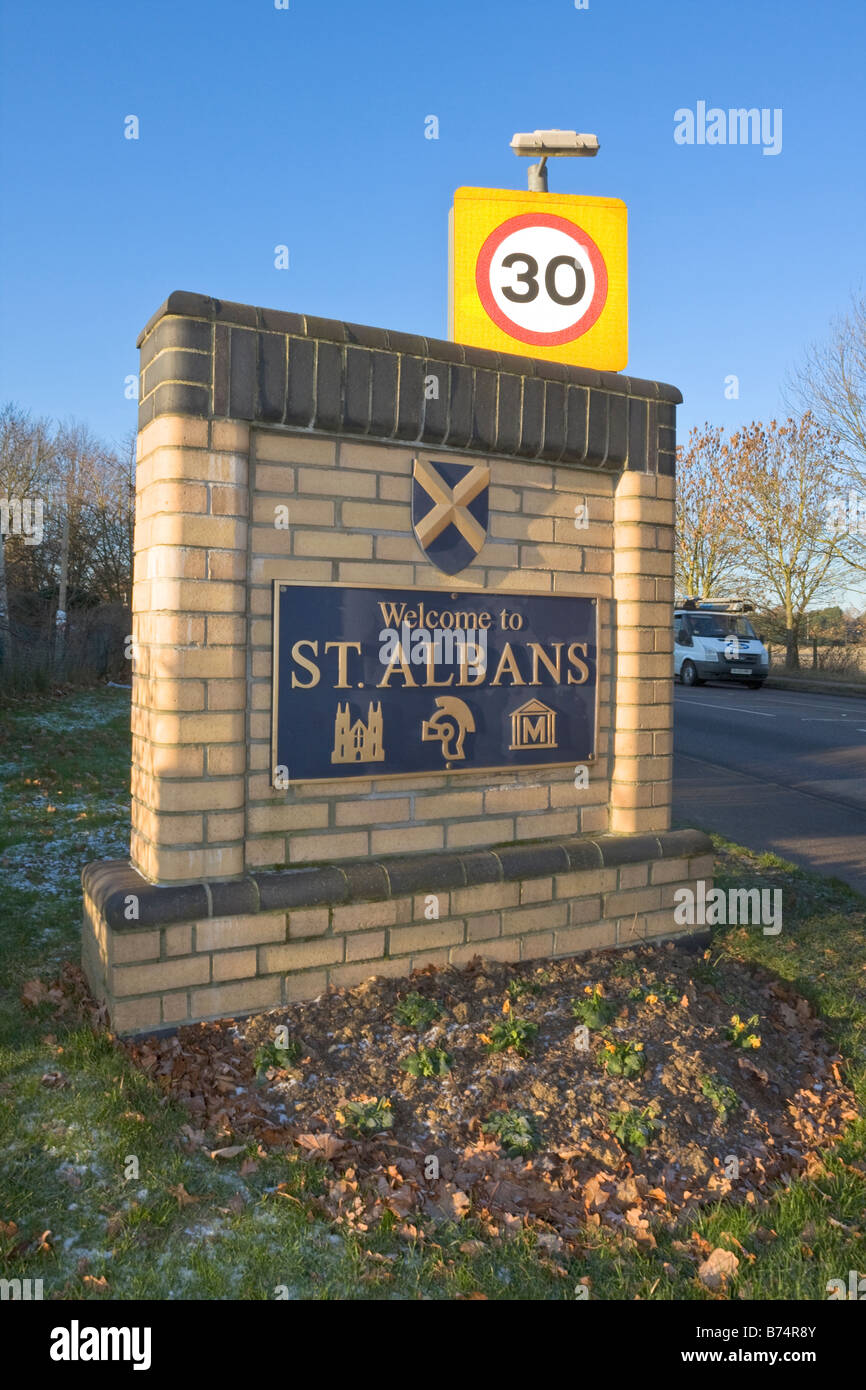 to St Albans road sign Stock Photo Alamy