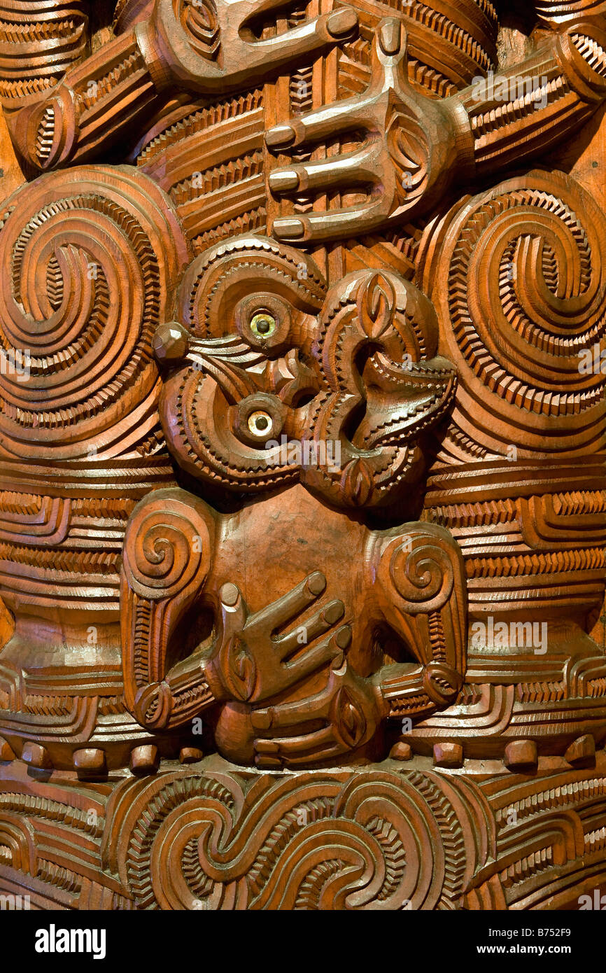New Zealand, North Island, Paihia, Bay of Islands, Waitangi National Reserve. Treaty House. Maori wood carving. Stock Photo