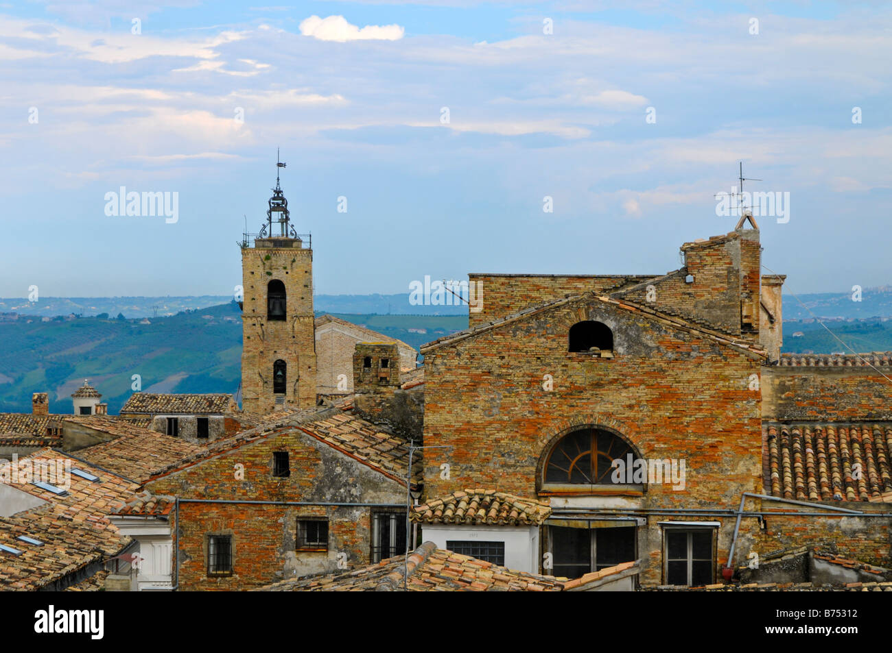 The Hill Town Of Loreto Aprutino Abruzzo Region Italy Stock Photo Alamy