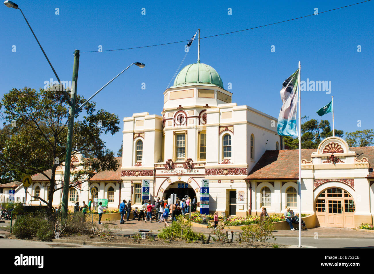Entrance to Sydney's Taronga Zoo Stock Photo - Alamy