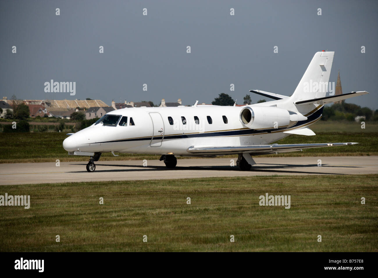 Private Jet taxi, Jersey Airport Stock Photo - Alamy