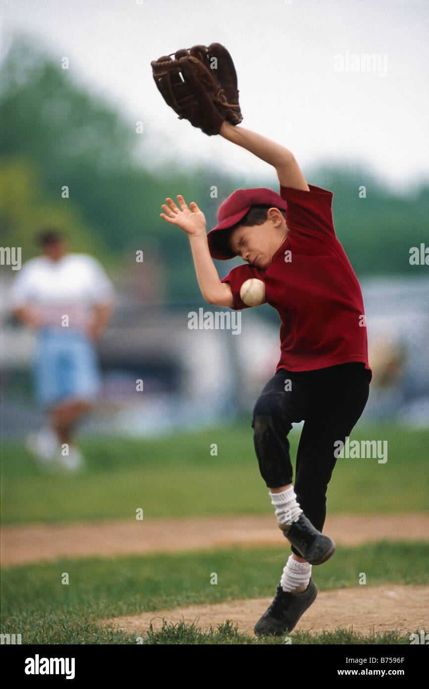 Pitcher mitt hires stock photography and images Alamy