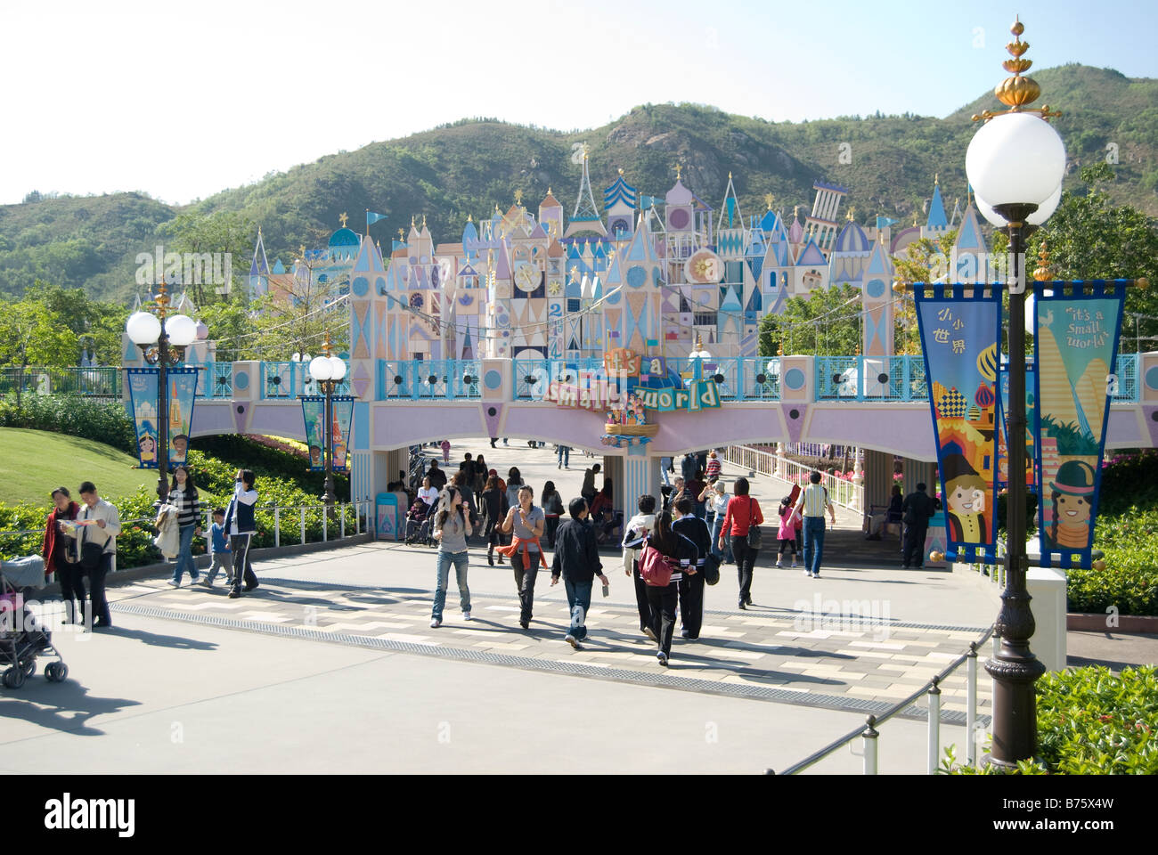 It S A Small World Ride Fantasyland Hong Kong Disneyland Resort Lantau Island Hong Kong People S Republic Of China Stock Photo Alamy It S A Small World Ride Fantasyland Hong Kong Disneyland Resort Lantau Island Hong Kong People S Republic Of China Stock Photo Alamy