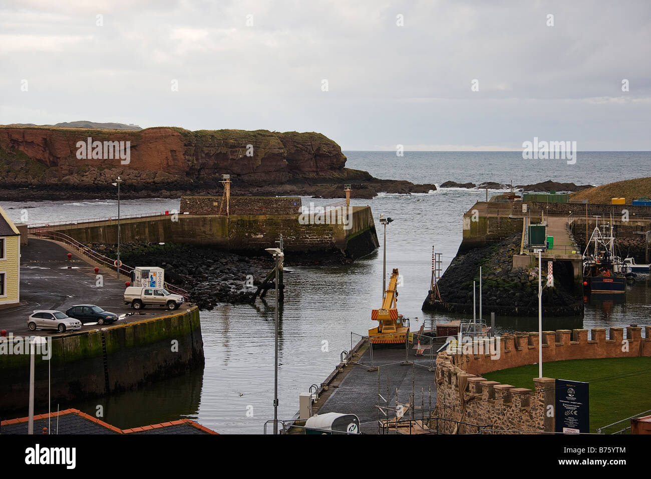 Harbour entrance.Eyemouth.Scottish borders Stock Photo - Alamy