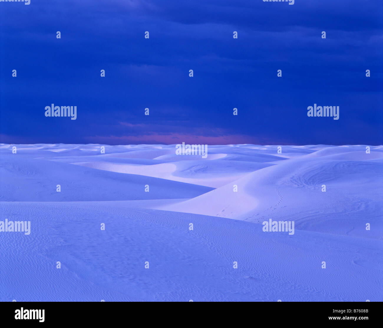 Twilight on the gypsum sands, White Sands National Monument, New Mexico Stock Photo
