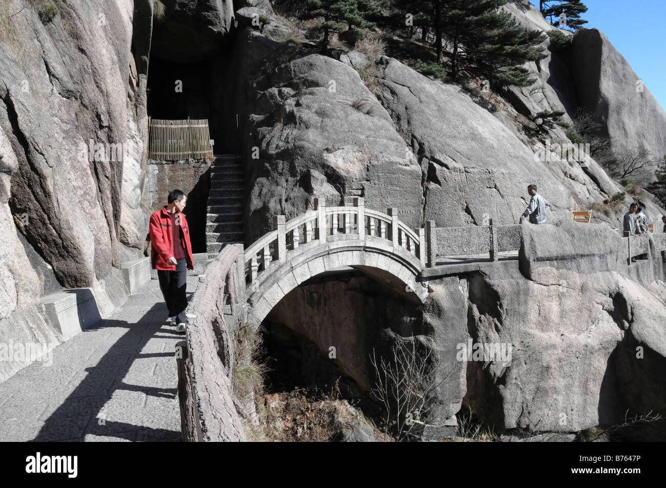 Granite Bridge in Huangshan Global Geopark, Yellow Mountain, Anhui, China. Stock Photo